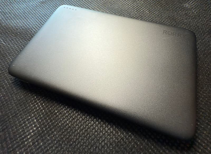 RORRYモバイルバッテリー全体