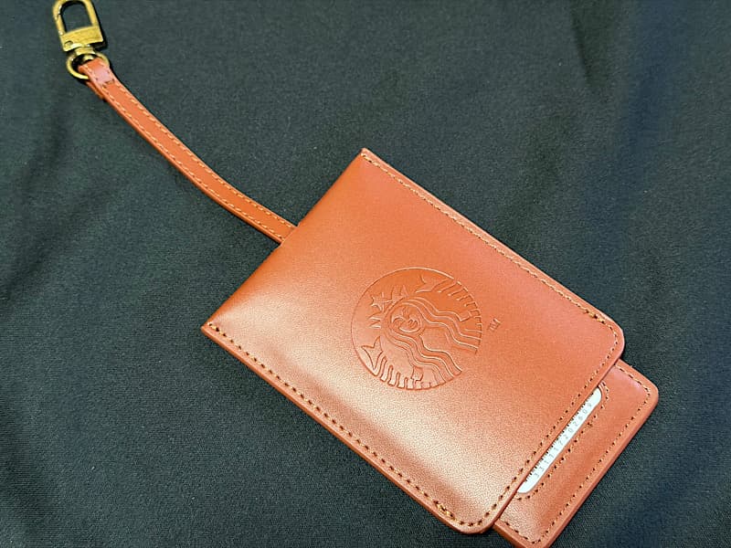 レザーパスケース