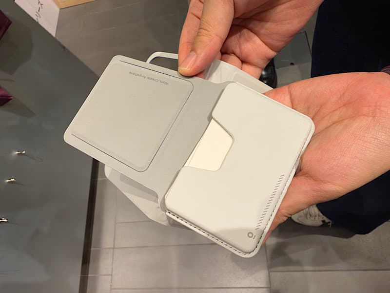新製品スタンド