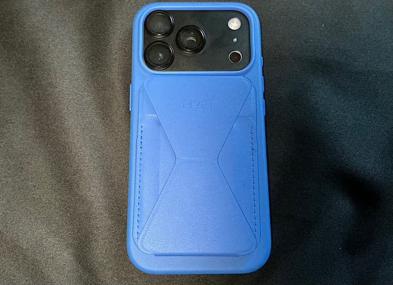 iPhone 18 Pro Blue