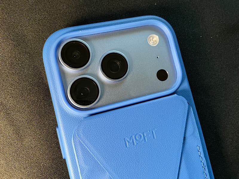 iPhone 18 Pro Blue